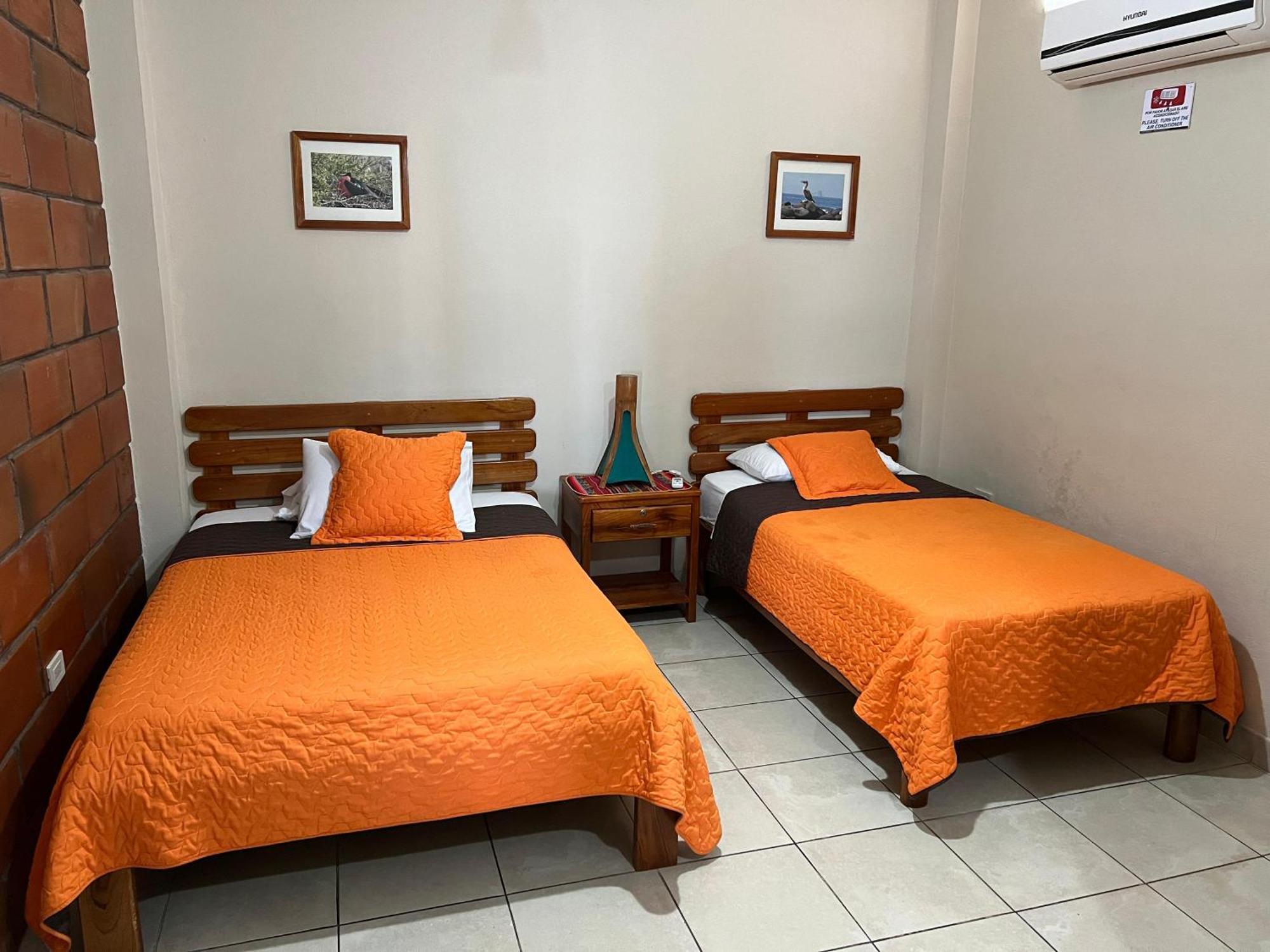 Hostal Cattleya Puerto Baquerizo Moreno Camera foto